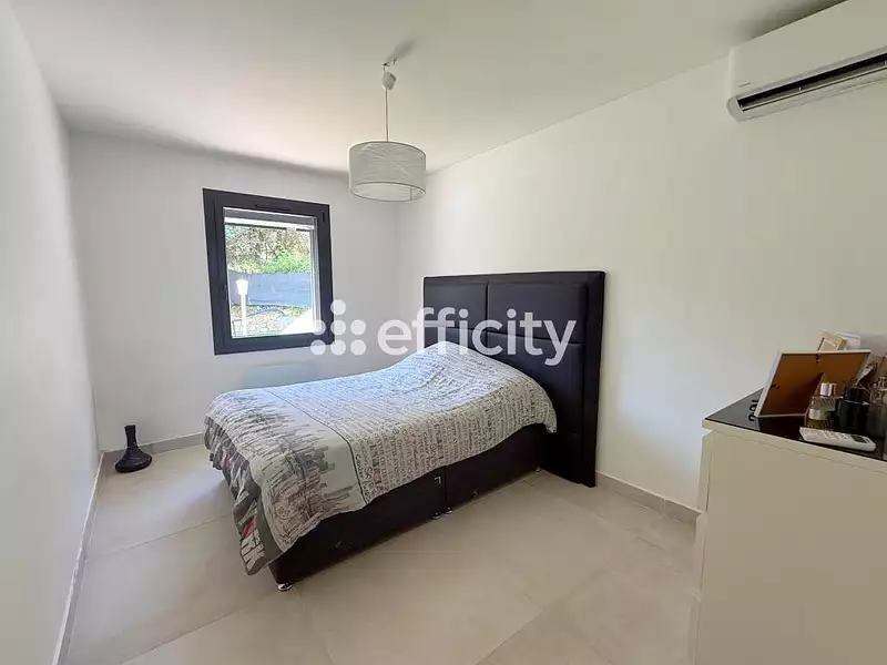 Maison, 203 m²