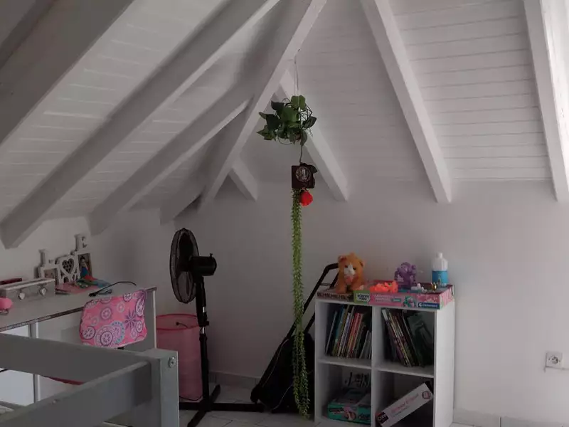 Maison, 225 m²