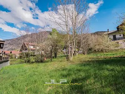 Terrain, 679 m²