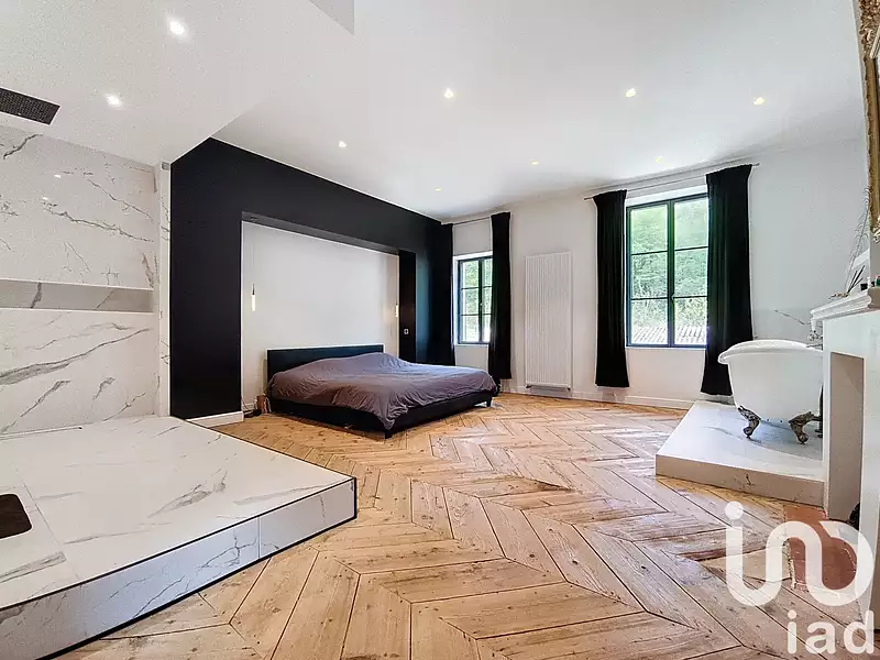 Maison, 320 m²