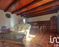 Maison, 196 m²