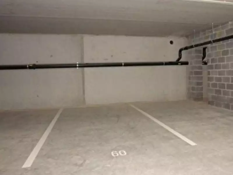 Parking, 13 m²