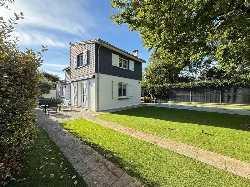 Maison, 83 m²