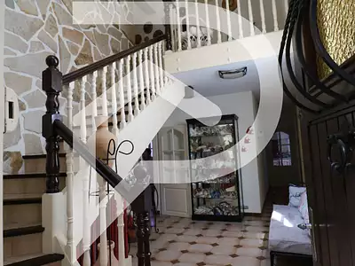 Maison, 168 m²