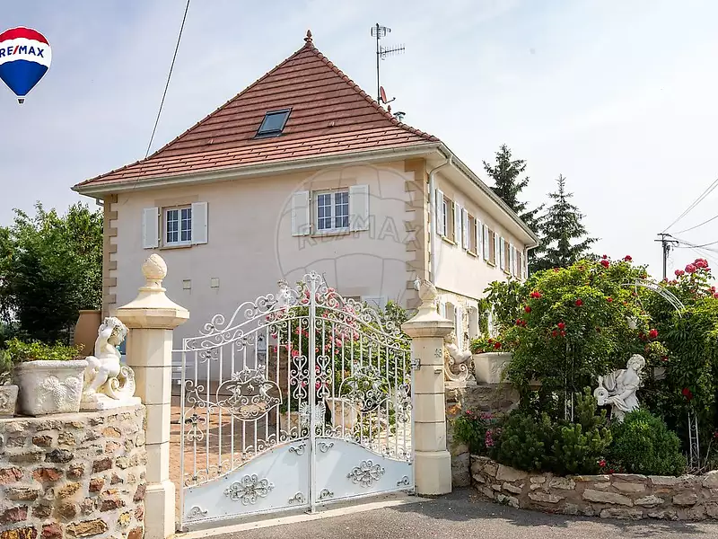 Maison, 306 m²
