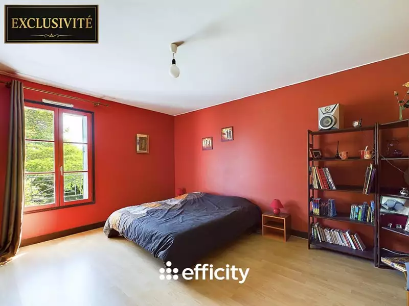 Maison, 295 m²