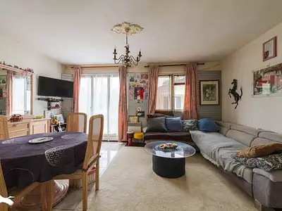 Maison, 77 m²