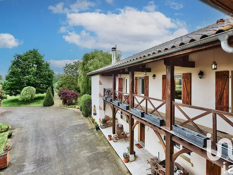 Maison, 262 m²