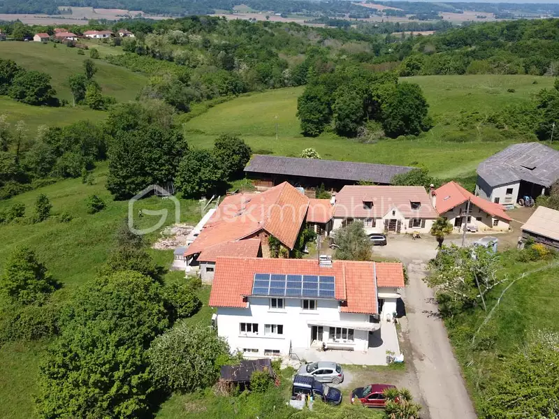 Maison, 700 m²