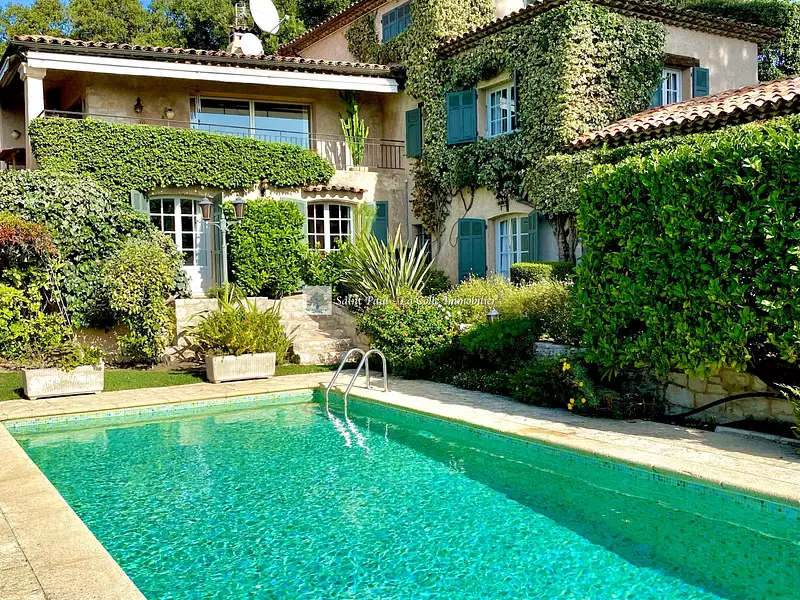 Divers, 305 m²