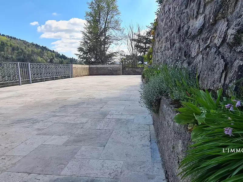 Maison, 307,4 m²