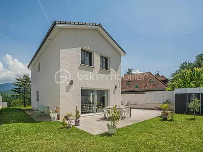 Maison, 102 m²