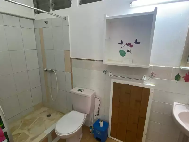 Immeuble, 648 m²
