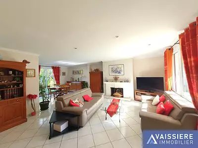 Maison, 162 m²