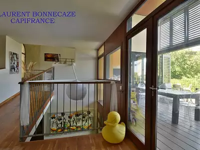 Maison, 257 m²