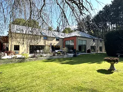 Maison, 900 m²