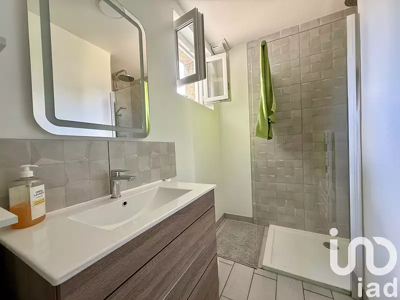 Immeuble, 121 m²