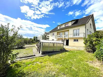 Maison, 245 m²