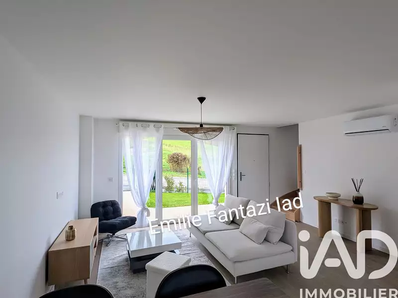 Maison, 89 m²