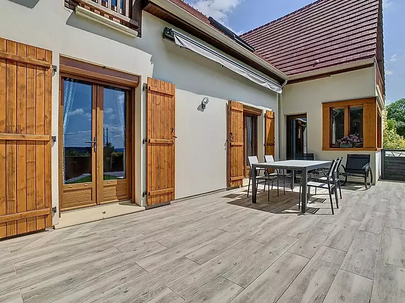 Maison, 180 m²