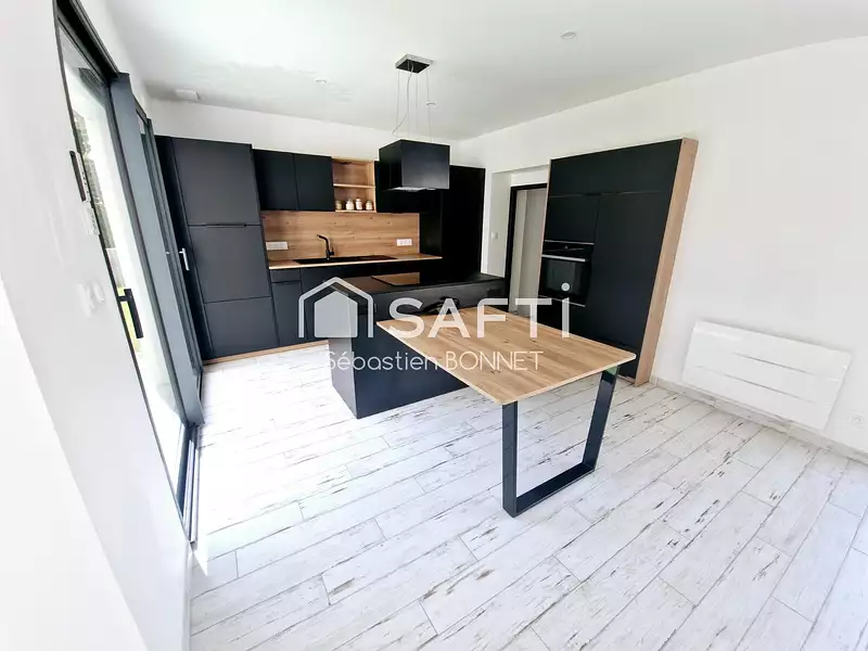 Maison, 117 m²