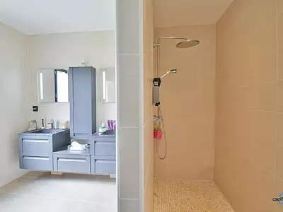 Maison, 373 m²