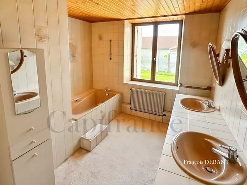 Maison, 180 m²