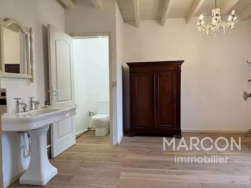 Maison, 190 m²