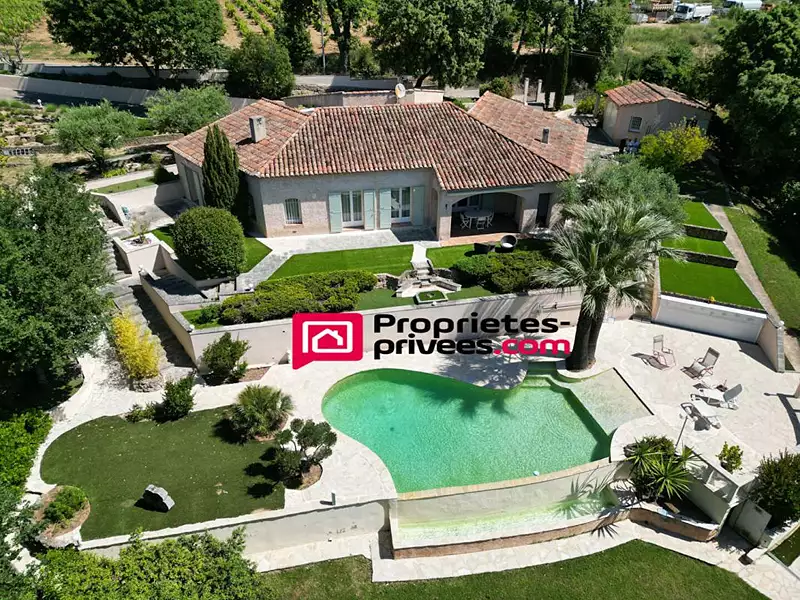 Maison, 165 m²