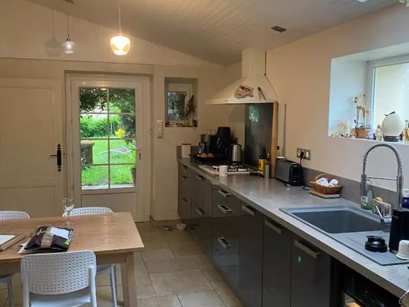Maison, 250 m²
