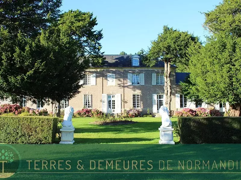 Maison, 330 m²