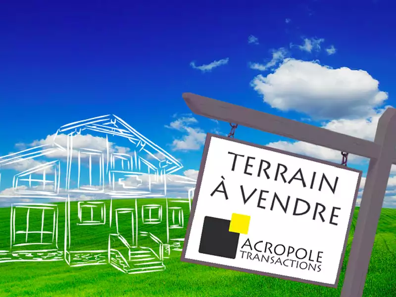 Terrain, 818 m²