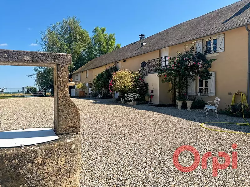 Maison, 266 m²