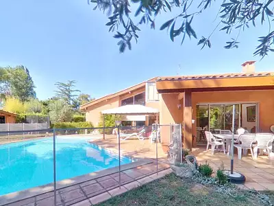 Maison, 340 m²