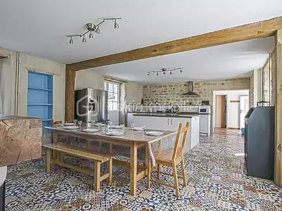 Maison, 220 m²