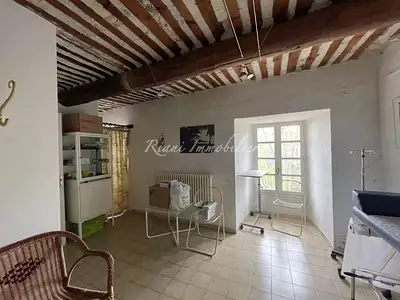 Immeuble, 240 m²