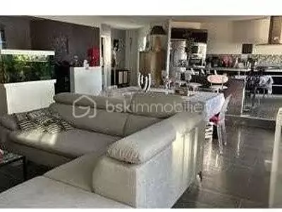 Maison, 186 m²