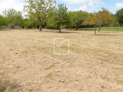 Terrain, 467 m²