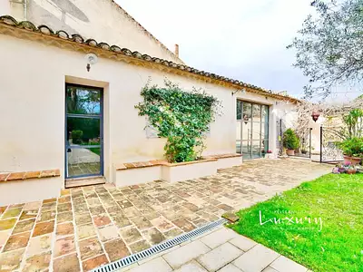 Maison, 335 m²