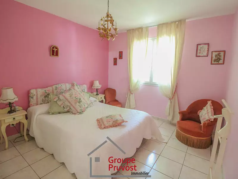 Maison, 280 m²