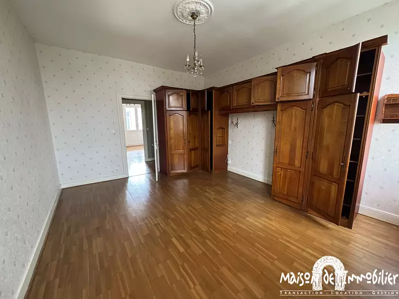 Maison, 169 m²