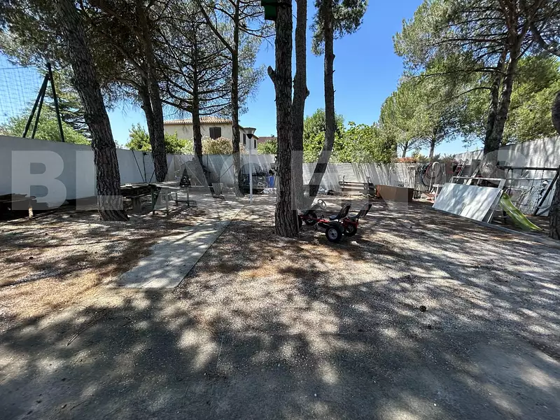 Maison, 250 m²