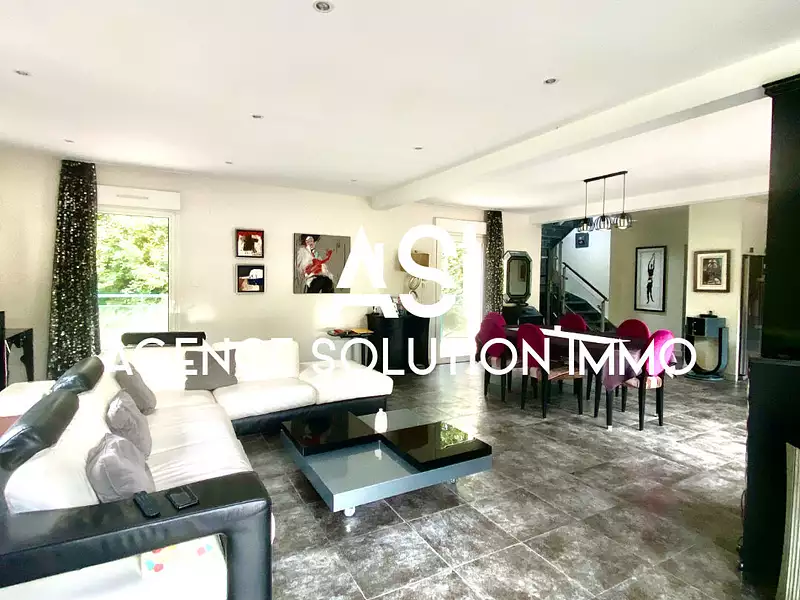 Maison, 179 m²