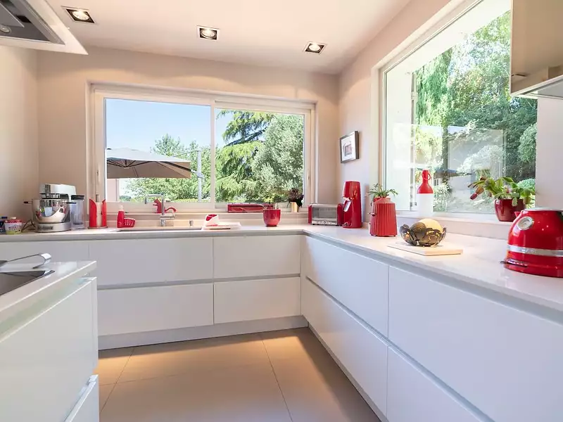 Maison, 220 m²