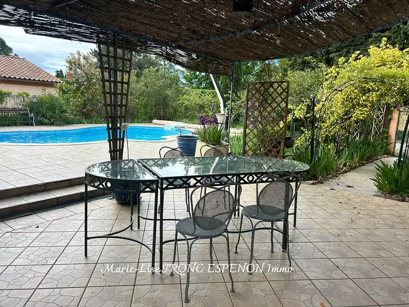 Maison, 162 m²