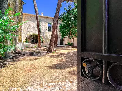 Maison, 238 m²