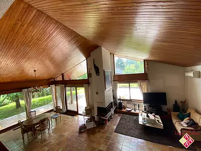 Maison, 169 m²
