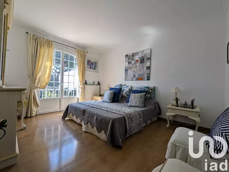 Maison, 197 m²