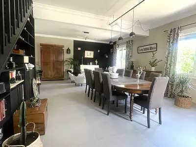 Maison, 220 m²
