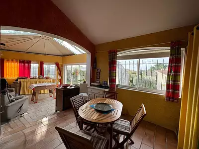 Maison, 215 m²